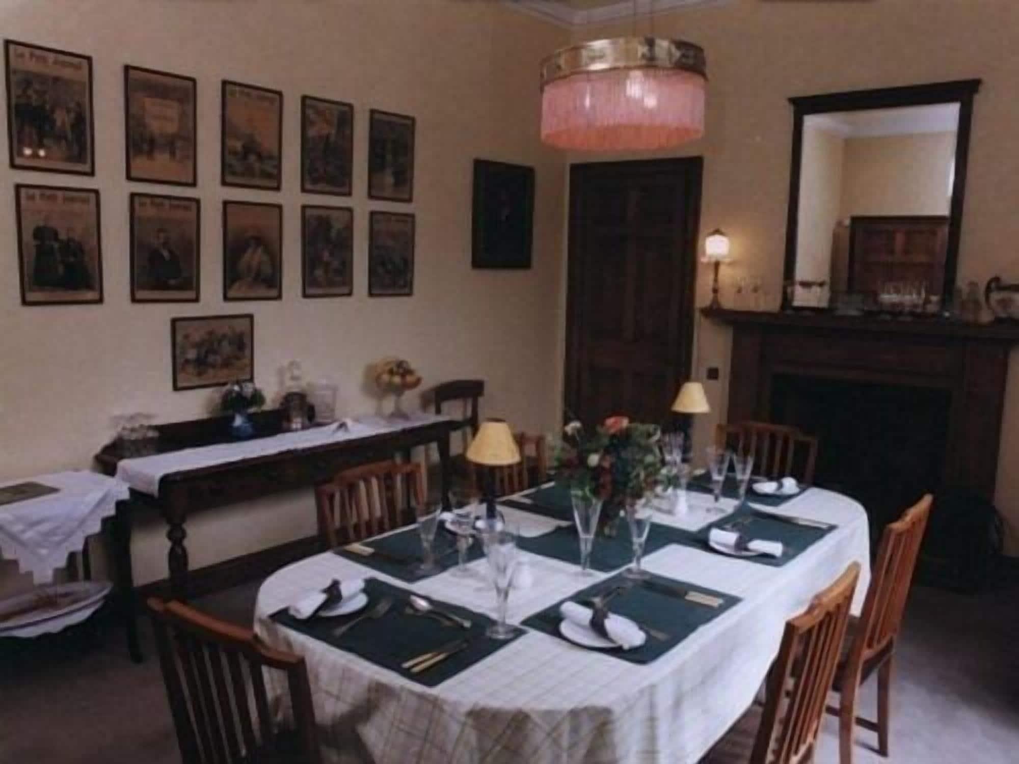 Spylaw Bank House — Photos 1